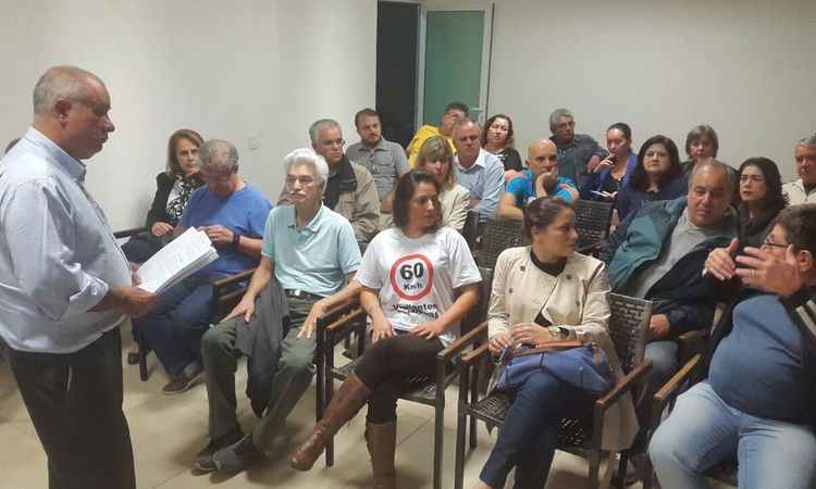 Moradores de condomínios de Nova Lima denunciam transporte ... - Estado de Minas