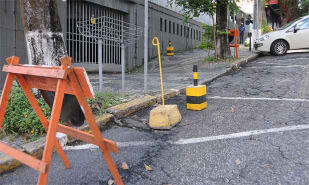 Dicas para evitar transtornos ao estacionar o carro na garagem