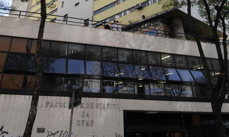 Tour pela Faculdade de Direito da UFMG