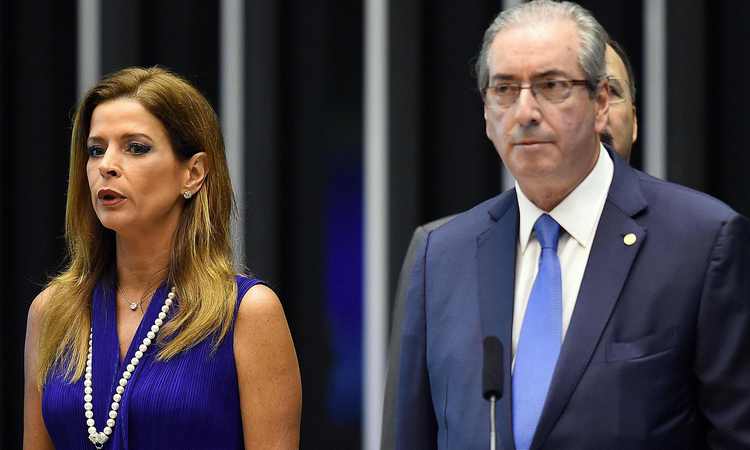 Mulher de Cunha gastou dinheiro público com 'sapatos e 