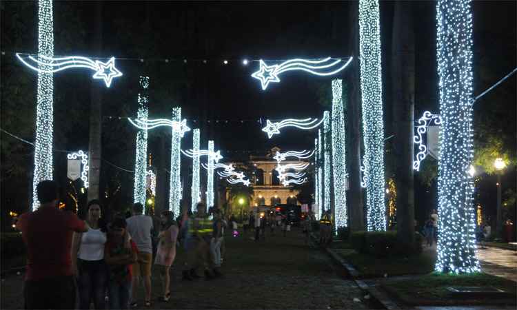 De onde vieram as luzes de Natal? – Espaço do Conhecimento UFMG