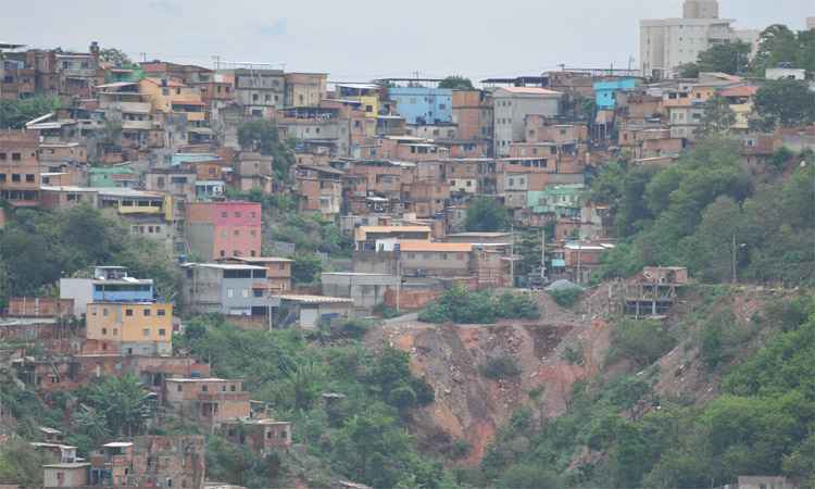 Belo Horizonte vê população cair, enquanto Grande BH ganha mais moradores -  Gerais - Estado de Minas