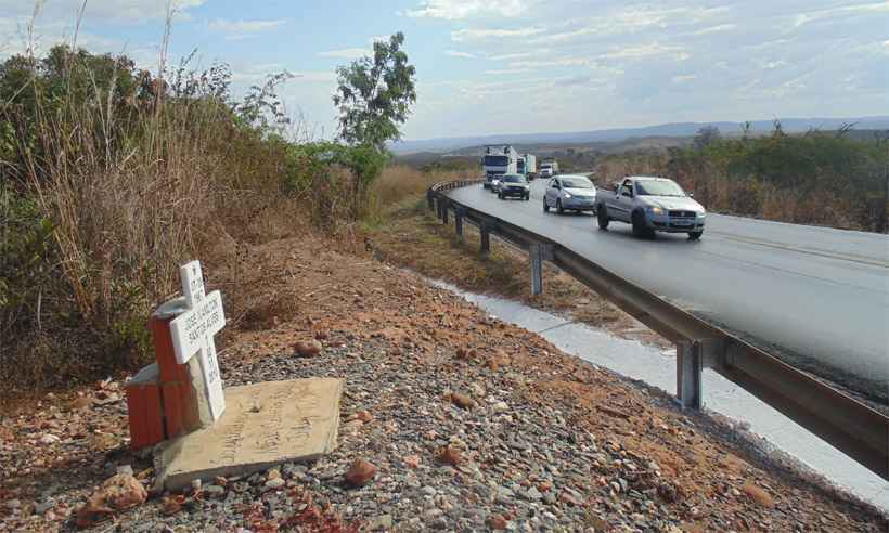 TRECHO PERIGOSO, BR 251 MINAS GERAIS