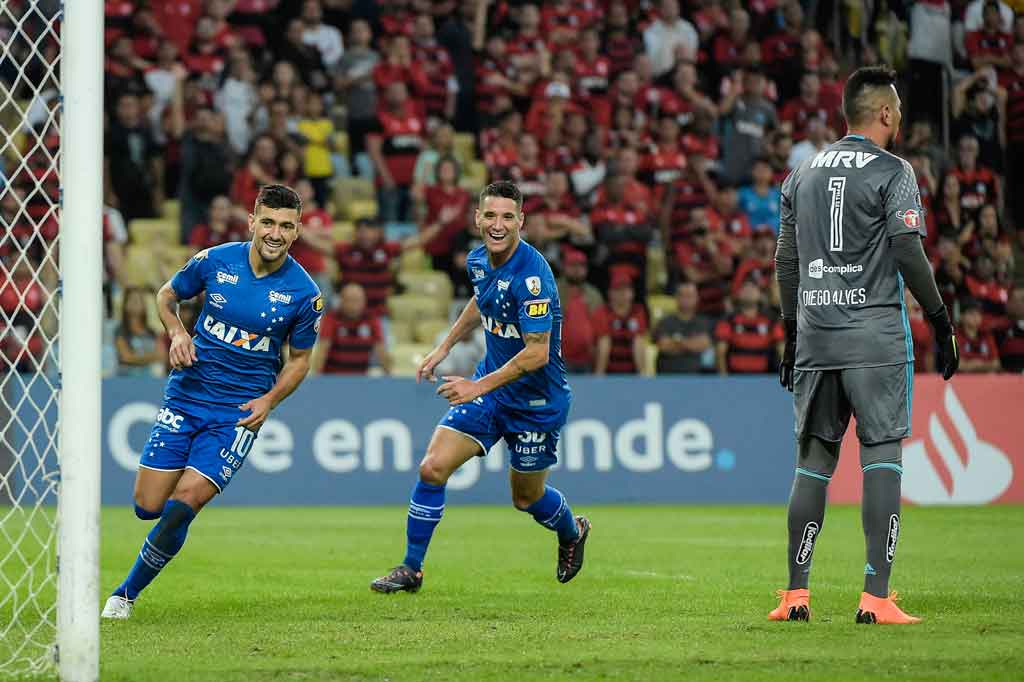 Conheça os 30 jogadores campeões da Libertadores 2019 pelo Flamengo -  Superesportes