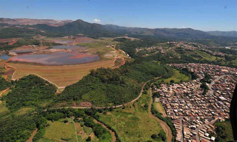 Congonhas e Jeceaba passam por simulado de emergência de barragens - Gerais  - Estado de Minas