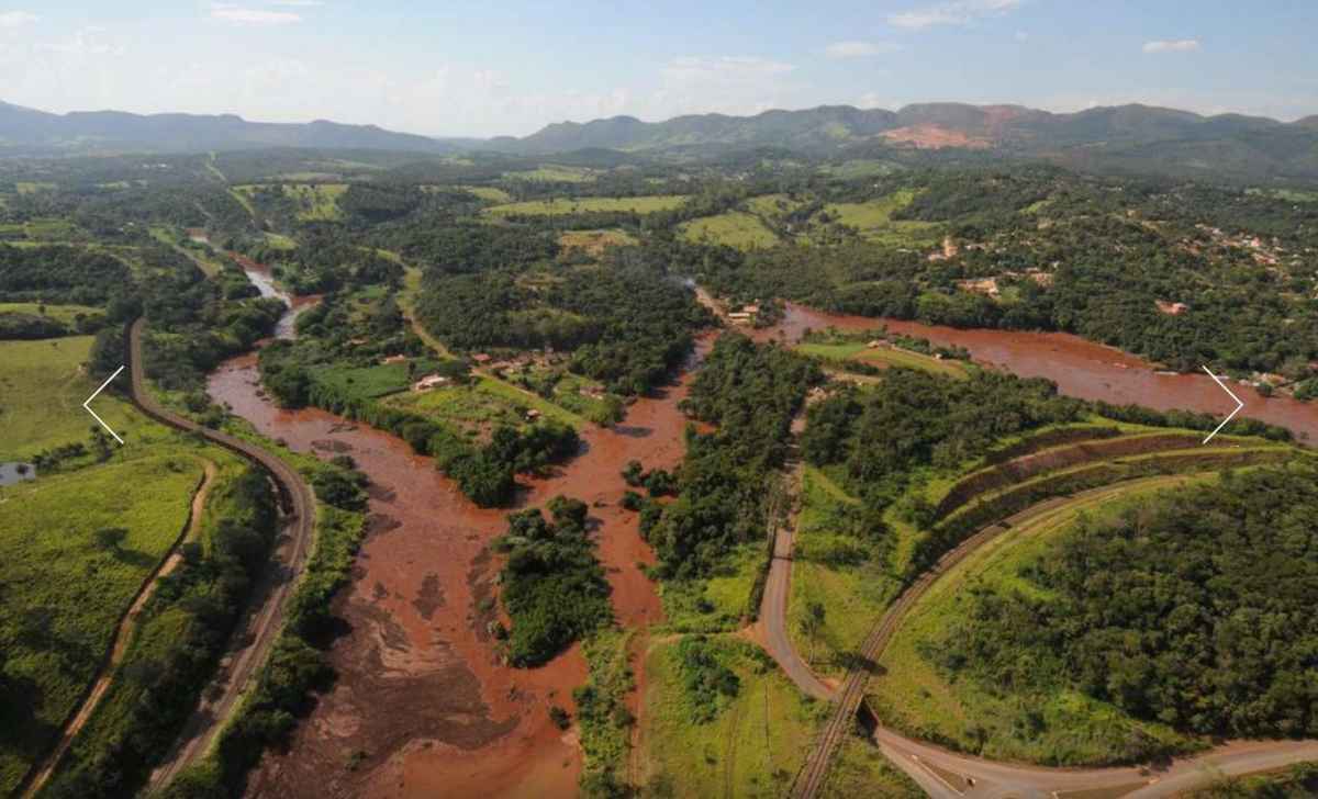 Bombeiros já localizaram sete corpos na barragem em Brumadinho - Portal  Agita