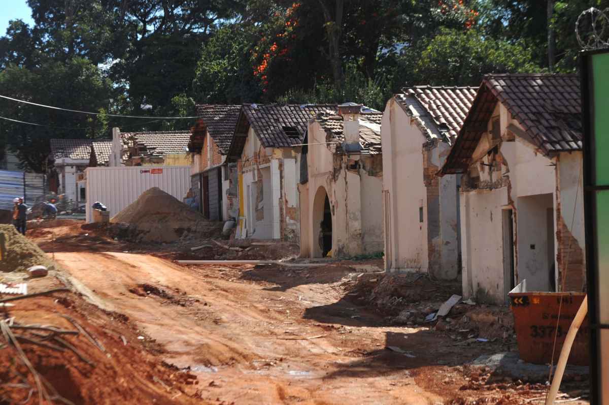 Casa onde viveu Guimarães Rosa é demolida em Belo Horizonte