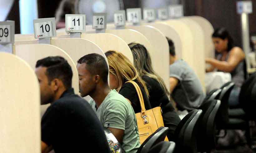 Governo limita programa para gerar empregos - Estado de Minas