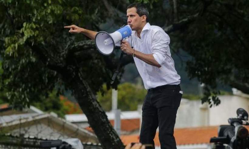 Guaidó tenta mobilizar partidários nas ruas contra Maduro