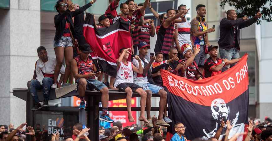 Torcida do Flamengo canta Palmeiras não tem mundial 