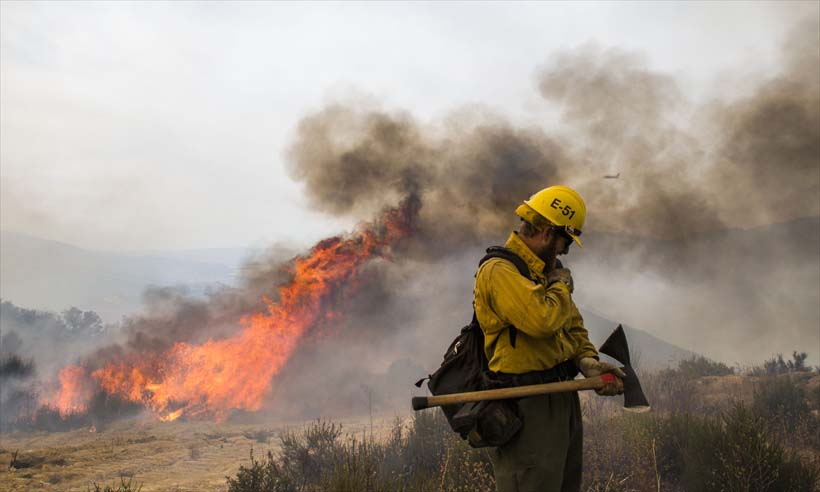 Novo incêndio florestal na Califórnia força 4.000 pessoas a deixar suas casas