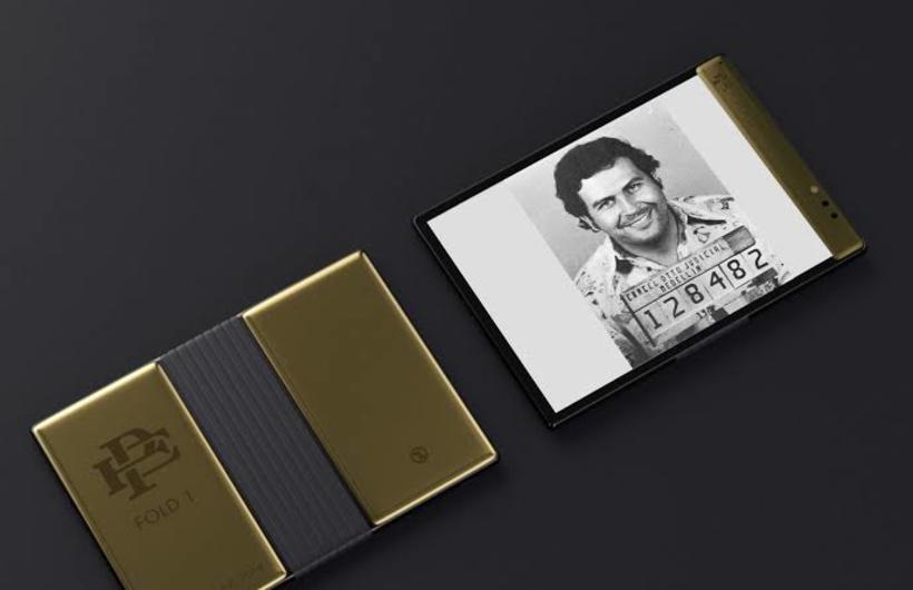 Irmão de Pablo Escobar lança smartphone dobrável