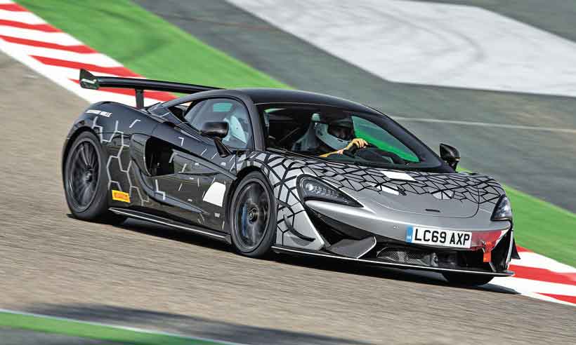 McLaren 620R, é o carro de corrida feito para as ruas 