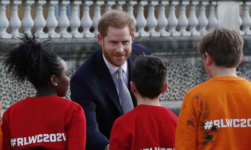 Príncipe Harry faz primeira aparição após anuncio de afastamento da realeza