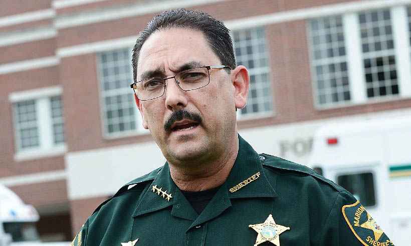 Xerife da Flórida proíbe seus agentes de usar máscara