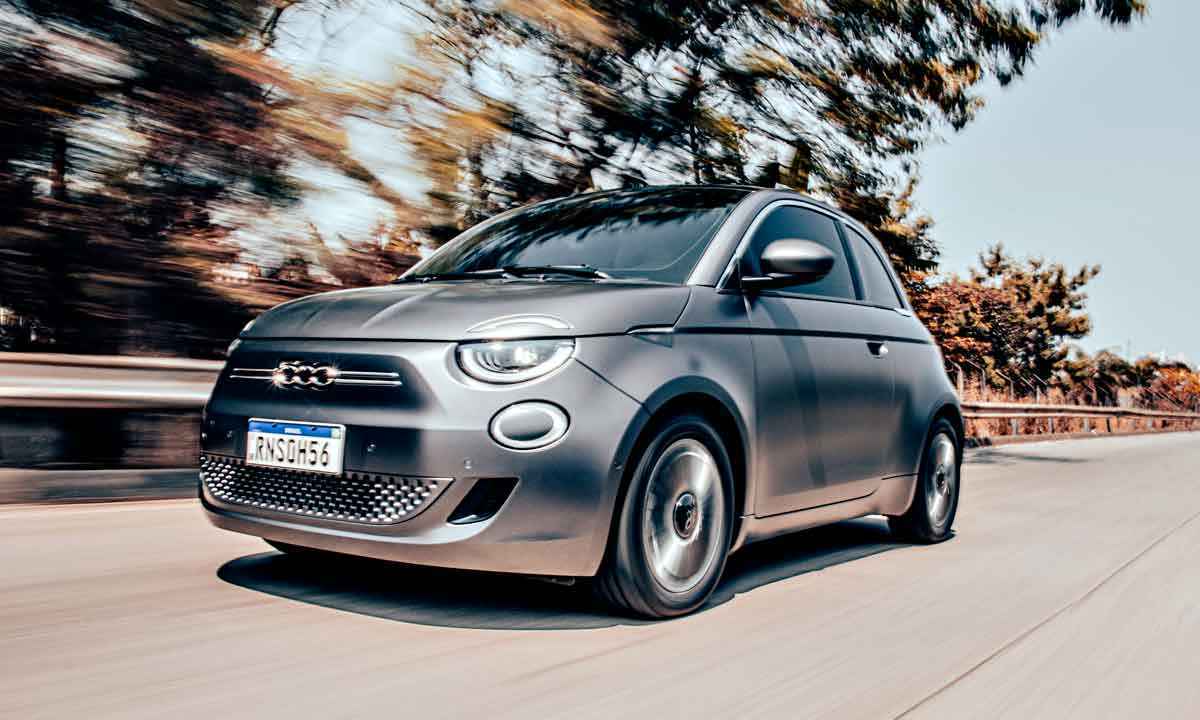 Fiat 500 elétrico roda em testes no Brasil - Jornal do Carro - Estadão