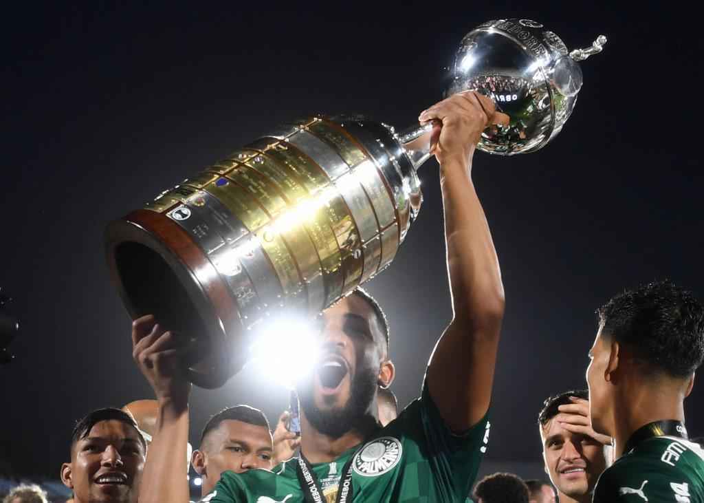 Final da Libertadores do SBT terá pré-jogo de mais de 2h e 17 profissionais  no Equador