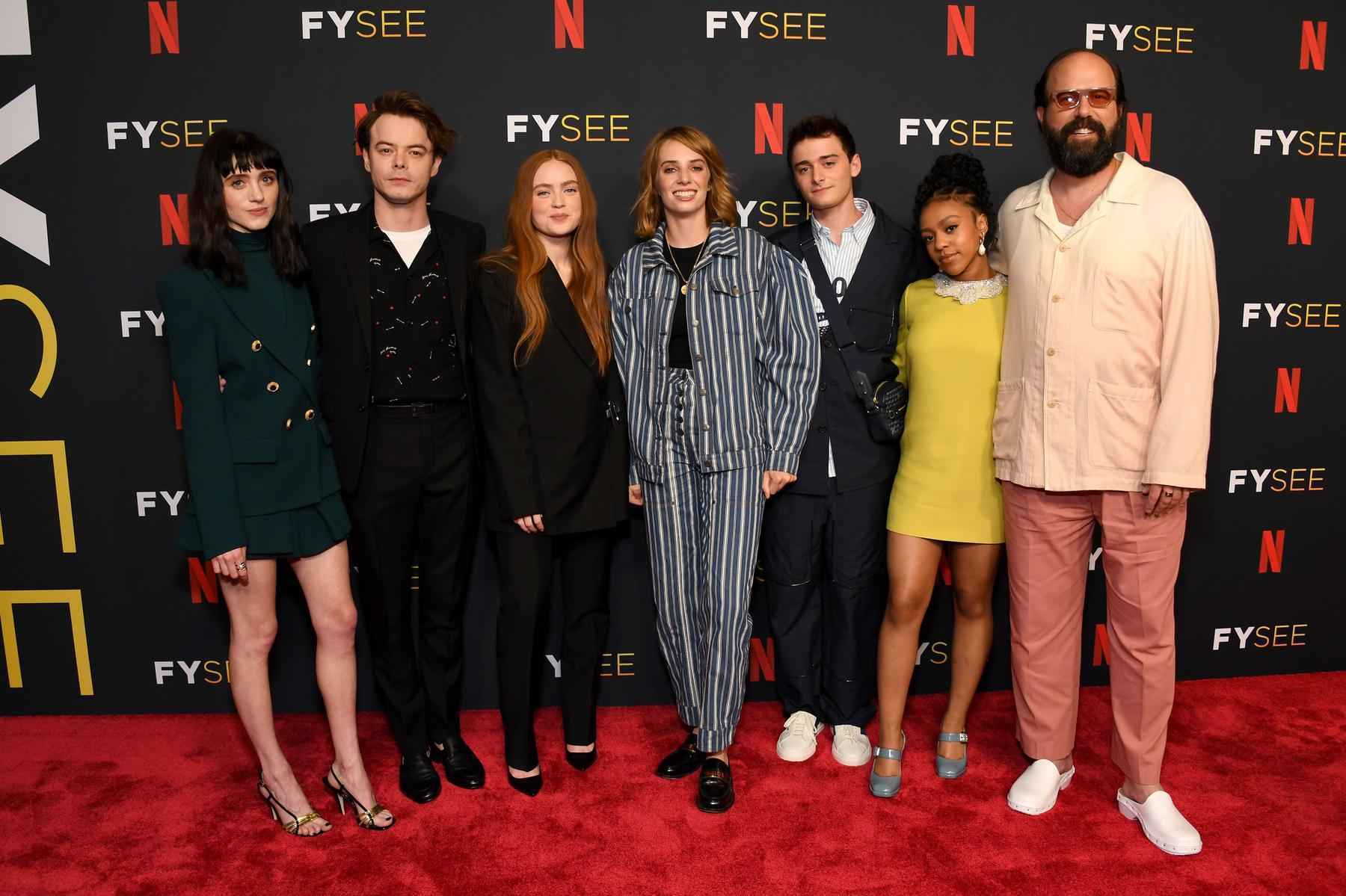 Elenco de 'Stranger Things' se reúne para ler o roteiro da nova temporada