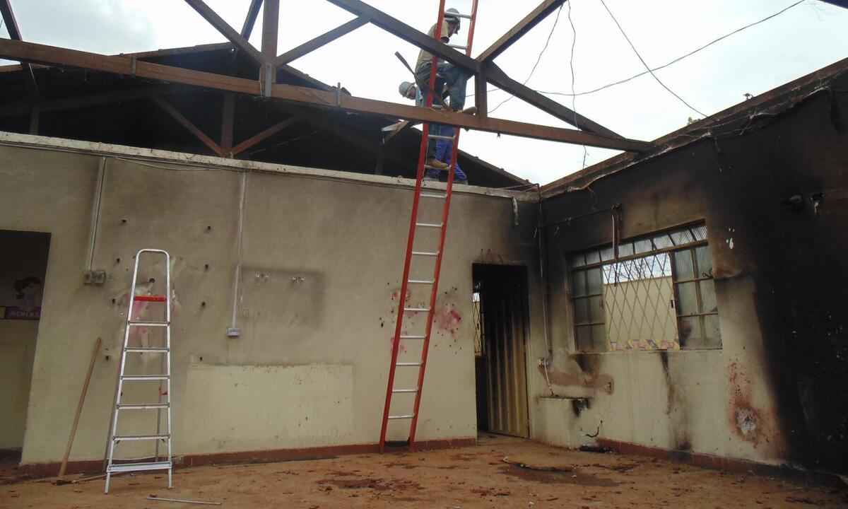 Após 4 anos, vítimas de incêndio em creche suportam sequelas e abandono -  Gerais - Estado de Minas