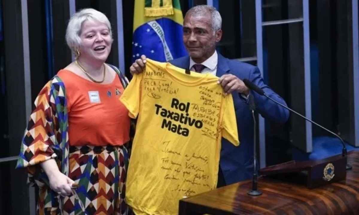 Vacinas não significam 'zero covid', alerta OMS - Internacional - Estado de Minas