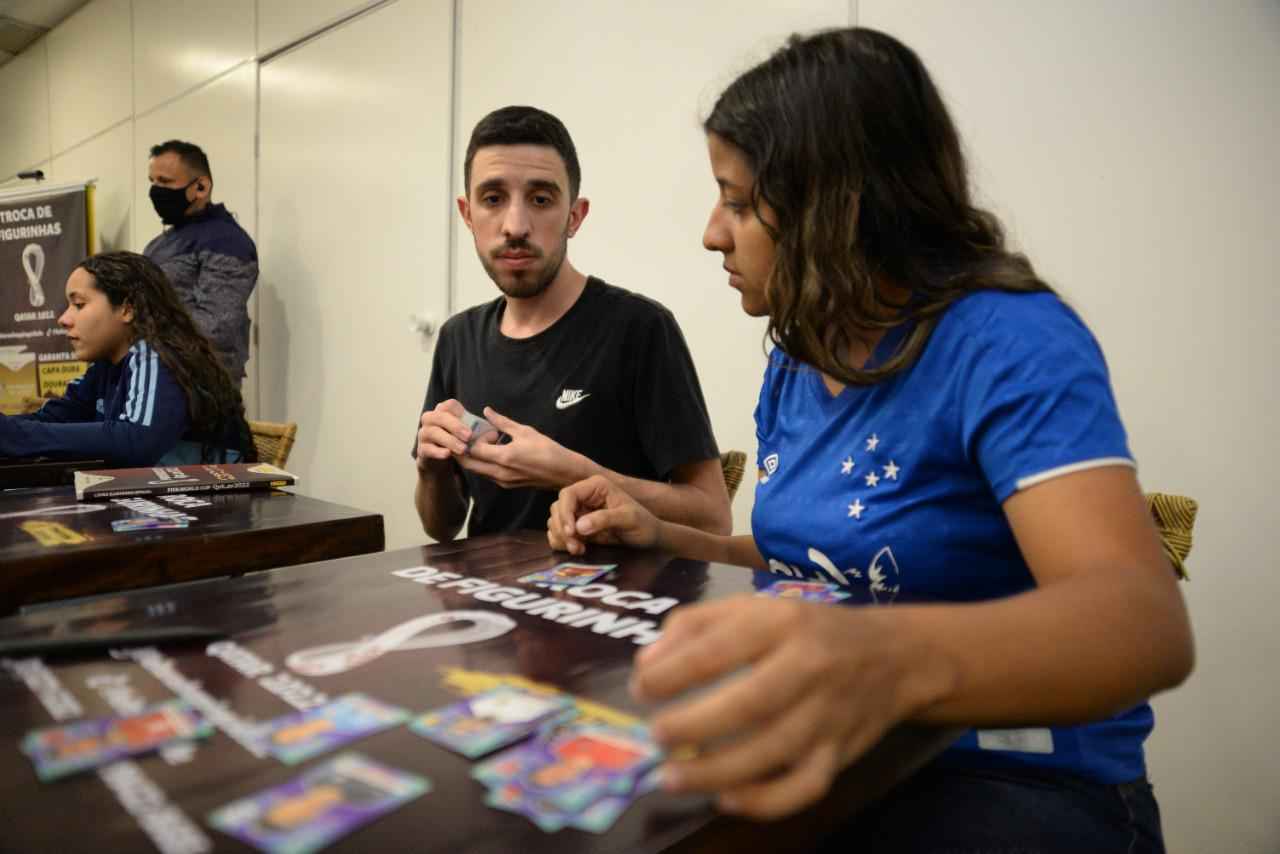 Álbum de figurinhas da Copa chega às bancas por R$ 80, CBN Campo Grande