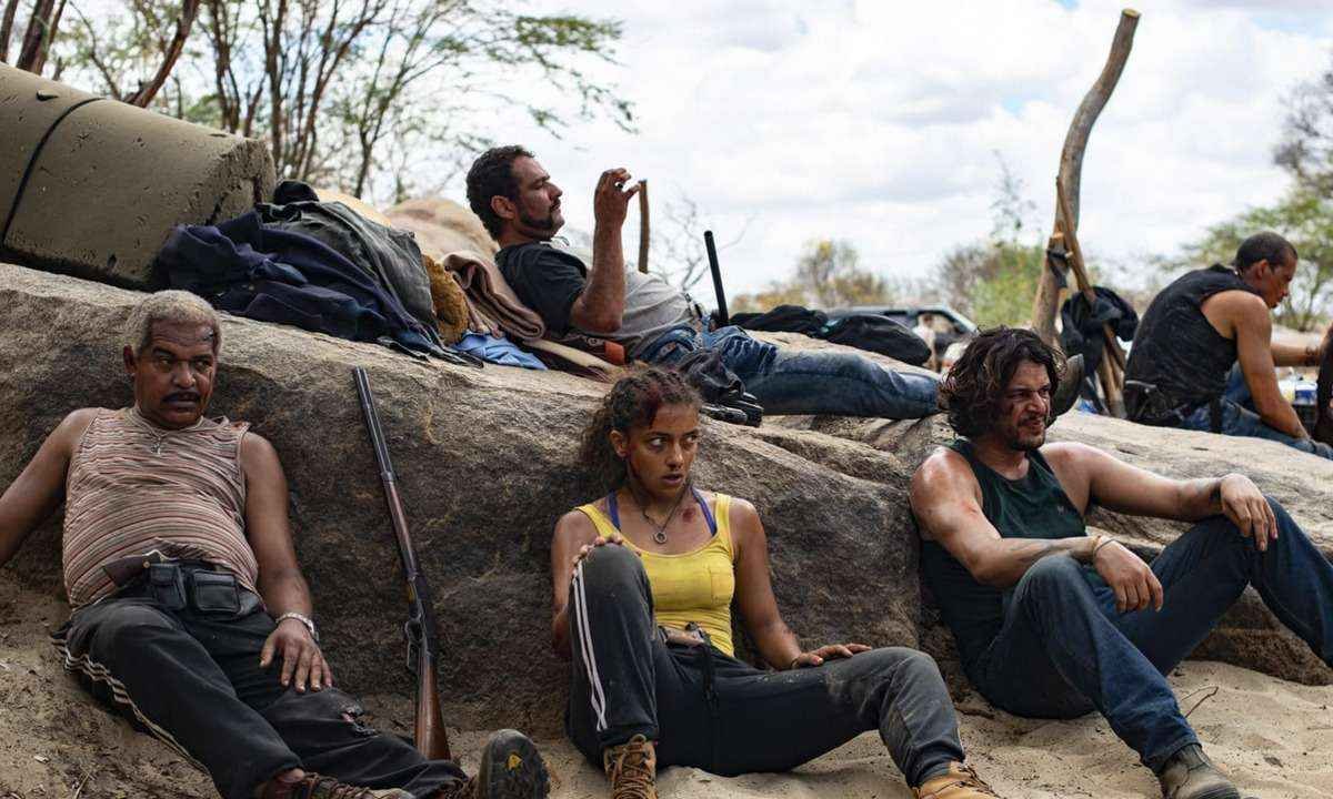 Autores de 'Cangaço novo' contam como histórias familiares inspiraram série - Cultura - Estado de Minas